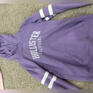 Hollister sweatshirt
